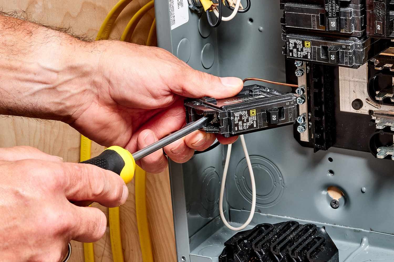 Circuit breaker and fuse services Dubai
