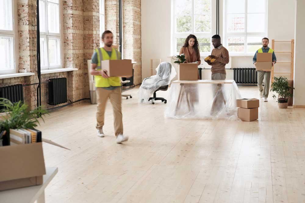 Deep cleaning of your apartment before or after moving for a fresh and ready space.