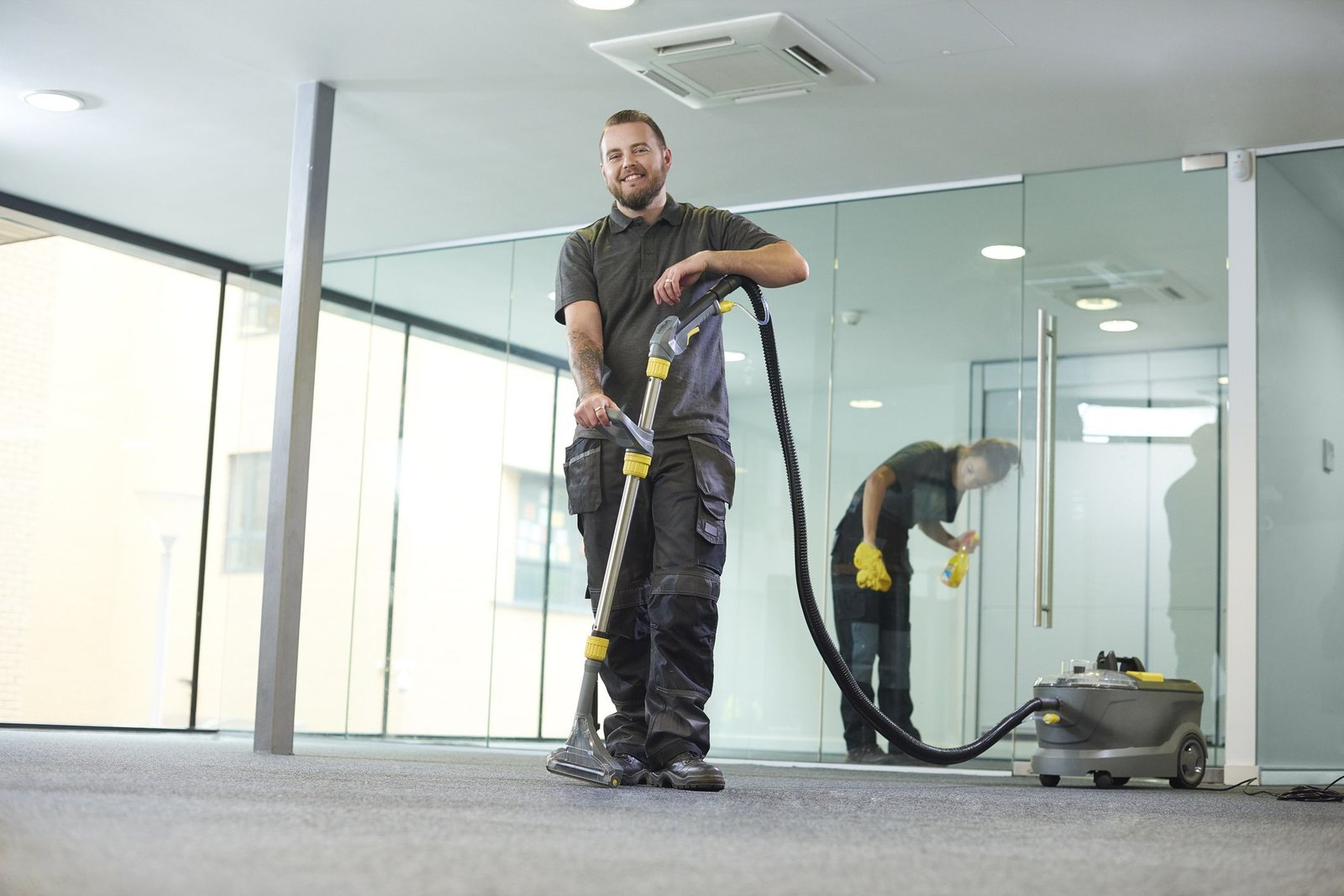 Floor and Carpet Cleaning Dubai